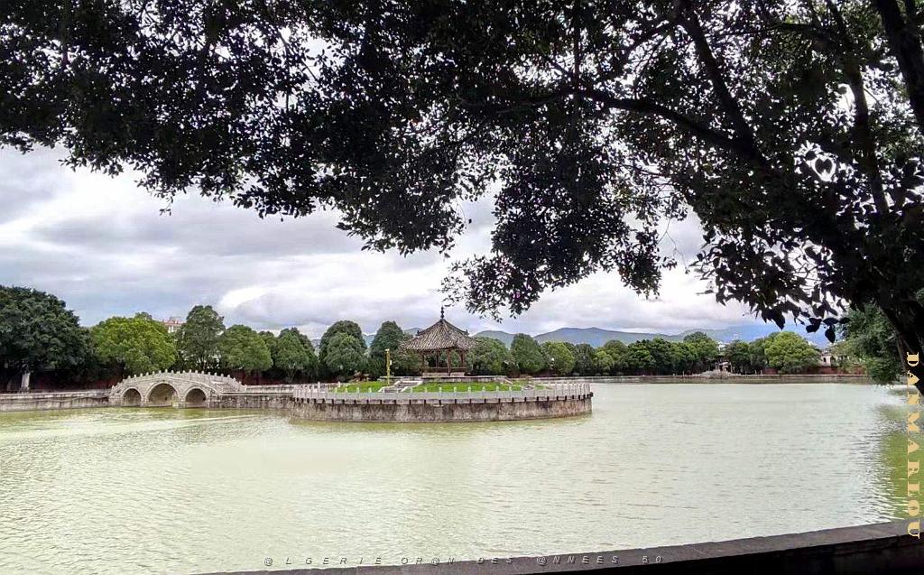 JIUNSHUI TEMPLE DE CONFUCIUS (30).jpg